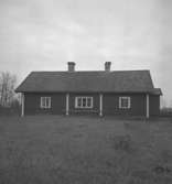 Brattfors. Bostadshus.
22 oktober 1945