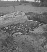 Kalsta, fornlämningar.
17 juni 1946