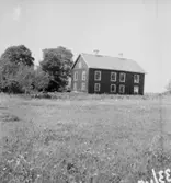 Fellingsbro gästgivaregård.
27 juli 1948.