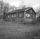 Komministergården, exteriör.
2 april 1948.