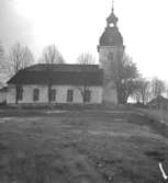 Ekeby kyrka, exteriör.
4 januari 1949.