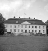 Säbylunds herrgård, exteriör. Utflykt.
10 juni 1951.
