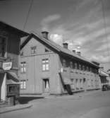 Bostadshus och affärsbyggnader. Stöökagatan 15, Askersund.
juli-december 1956.