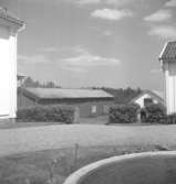 Bostadshus och byggnader.27 juni 1958.