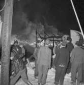 Brandsläckning, branden i pappersmagasinet i Ställdalen (februari 1956).