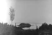 Sjön Unden från norra stranden, väggen mellan Ullsandsmo och Gäddeviken.