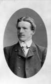 En man.
Karl David Johansson, född 28/1 1881 i Orrkulla, Viby sn, Närke. Son till personerna på bild 1 (Per Johan Johansson och Maria Katarina 
