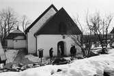 Kållereds kyrka, exteriör, år 1984.

Fotografi taget av Harry Moum, HUM, Mölndals-Posten, vecka 8, år 1984.