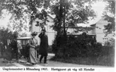Prinsessan Ingeborg och prins Carl på väg till Hotellet.
Ungdomsmötet å Mösseberg 1907.