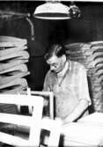 Oskar Heed från Floby (Snipebro en bit på Källerydsvägen), 
Herrljunga möbelfabrik, årsskiftet 1949-50