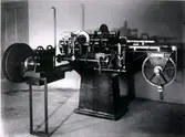 Haglunds rullgardinfabrik. Spännmaskin för fjädrar 1924-1951.