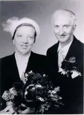 Bröllopsfoto 1955 - 1960. Artur Karlsson (Svanvik vid Karlsborg). Karin Karlsson (Sandahl) Kättilstorp.