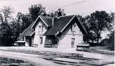 Kättilstorps stationshus omkring 1950.