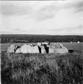 Ekornavallen. Girommens gånggrift.