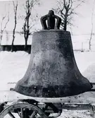 Storklockan nedtagen för omgjutning.