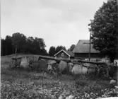 Mussla ödekyrka. (Sandhems by). Inom Börstigs nuvarande församling fanns före reformationen ytterligare tre kyrkor: nämligen Döfve, Mussla och Kringlarp.