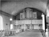 Läktaren och orgeln före 1960. Slöta kyrka är byggd 1787. Den restaurerades bl.a. år 1857, 1906, 1945.