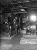 Maskinrummet i disponent Nilssons fabrik, januari 1904.