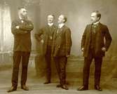 Teateramatörer omkr. 1910. Fr. v. Caselli, Pettersson, Sven Lind, Gustafsson.