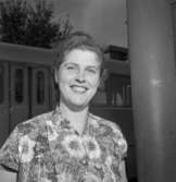 Svr. kvinnor på brevresa.
23 augusti 1955