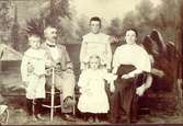 Alfred Hagman med familj.