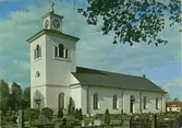 Vykort över Målilla kyrka, som byggdes i nyklassicistisk stil 1820-1822.
