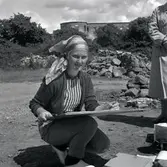 Arkeologiska utgrävningar sydost om Borgs kyrka vid Borgholms slottsruin. Det konstaterades tre medeltida bebyggelsenivåer från 1100-talet till 1300-talets slut.

Källa: Grävda minnen – Från Skedemosse till Sandby borg. Redaktör Kjell-Håkan Arnell & Ludvig Papmehl-Dufay, text av Stibéus.