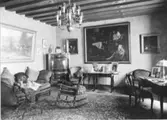 Interiör från ryttmästare Birger Jeansson och fru Hertha Jeanssons hem.