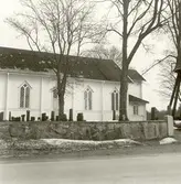 Oskar kyrka: Kyrkan från söder.