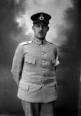 Porträtt, man i rödakorset uniform 1919.
