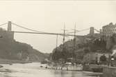 Barken Superior av Gefle (1895.) 511 ton, b. Gefle 1879. Hängbron är Clifton Suspension Bridge över floden Avon nära Bristol.