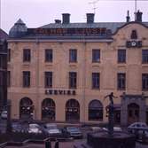 Ludvigs med Kalmar ljustidning på taket. Omkring 1970.