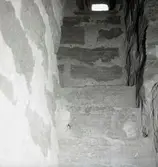 Trappan i den hemliga gången i den medeltida Räpplinge kyrka.