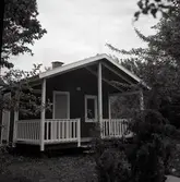 Semesterstuga i Åkerby på Öland. 14/6 1960.
