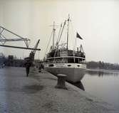 Sjöfarten öppnas mellan Borgholm - Stora Rör 17/4 1963.