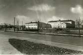 Nya läroverket i Kalmar omkring 1936 med Fredriksskansbron i förgrunden.