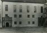 Kalmar Slott
Södra borggårdsfasaden efter renovering 1929.