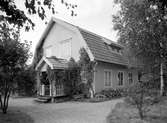 Doktor Nils Witts sommarvilla ute på Tynäs på en bild tagen 1938.