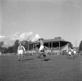 Fotboll, Karlslund - Kristinehamn.
20 september 1955.