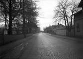 Nygatan söderut från Östra brons fäste år 1938.