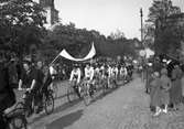 Cykelpropaganda längs Kungsgatan 1934.