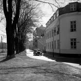 Västra Kanalgatan från hörnet av Norra Strandgatan år 1949.