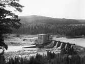 Kraftverk i Klarälvdalen från norr till söder. En gåva till museet från Ingela Thorsell, Karlstad. Skymnäs kraftstation 1939.