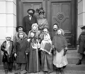 Suddiga påskkärringar från året 1934.