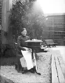 Kvinna med knyppeldyna, Hamrånge.