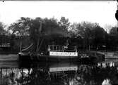 Bogserbåten Ophelia år 1908.
Fotograf E Sörman.