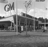 Gävleutställningen 1946
arrangerades 21 juni - 4 augusti. En utställning med anledning av Gävle stads 500-årsjubileum. På 350.000 kv.m. visade 530 utställare sina produkter. Utställningen besöktes av ca 760.000 personer.

General Motors. AB Bröderna Hansson
