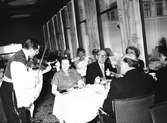 Grand Centralhotellet. Ny orkester. Den 4 maj 1950