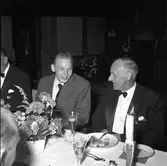 Ahlgrens Tekniska Fabrik AB, 70 årsjubileum.  Middag och medaljutdelning på Central Hotellet. 8 juni 1956.
