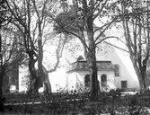 Heliga Trefaldighetskyrkan. Tidsomfånget är 1900 - 1940